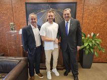 Ο Αλέξανδρος Γκιννής πρώτος Λαμπαδηδρόμος για τους Χειμερινούς Ολυμπιακούς Αγώνες Milano-Cortina 2026