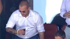 «Σνάιντερ είσαι κάθαρμα και σχιζοφρενής, αν έρθεις, θα έχουμε πόλεμο»: Οπαδοί του Άγιαξ ενάντια στην επιστροφή του