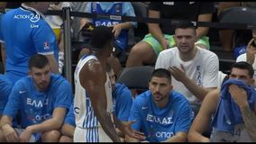 Ο Παπανικολάου «τα λέει» και δίνει συμβουλές στον Θανάση Αντετοκούνμπο