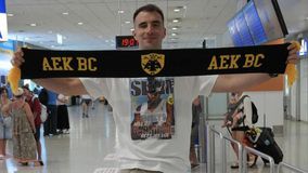 «Πάτησε» Ελλάδα ο Πετσάρσκι για την ΑΕΚ