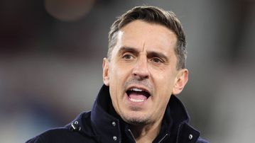 Νέβιλ: «Στη Μάντσεστερ Γιουνάιτεντ δεν μπορούν να αγνοήσουν το προφανές πρόβλημα που έχουν»