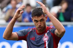 Ο Μεντιλίμπαρ φέρνει τον Αγγελάκη ως έξτρα λύση στην επίθεση λόγω... Γιάρεμτσουκ