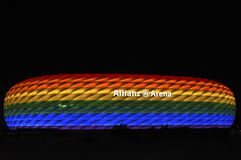 Πρώην ποδοσφαιριστής αποκαλύπτει: «Πολλοί παίκτες είναι ομοφυλόφιλοι και έχουν ψεύτικους γάμους»