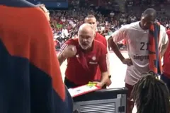 Έξαλλος ο Λάσο: «Ο γαμ@@@ ο Τεόντοσιτς σας κοροϊδεύει μέσα στα μούτρα σας» (vid)