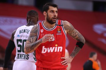 Ο Πρίντεζης τρόλαρε οπαδό που τον έκανε τατουάζ: «Γιατί ρε καλό μου αγόρι...» (vid)