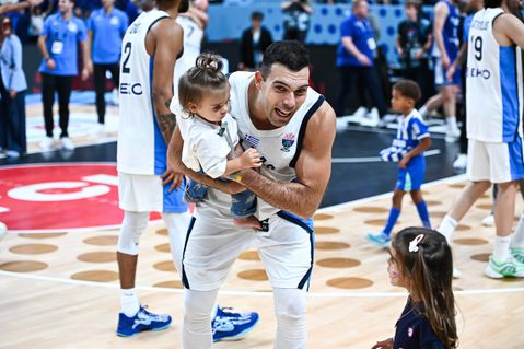 Η ηγετική ομιλία του Σλούκα: «Να πεις θα δώσω όλη μου την ψυχή και θα γίνει» (vid)