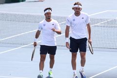 Αναβλήθηκαν οι αγώνες του Τσιτσιπά στο διπλό και το μεικτό διπλό