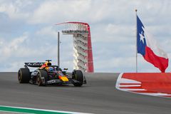 Ο Φερστάπεν στην πολ ποζίσιον του Όστιν, προβληματισμός στη McLaren