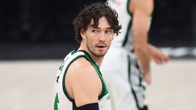 Νίκη - statement!