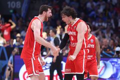 Κίνηση μεγάλης αξίας από τον Τσεντί Οσμάν προς τον Ερκάν Οσμάνι - Τι έκανε μετά την λήξη του ματς