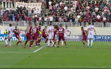 Από τα 11 μέτρα ο Ελ Κααμπί έκανε το 0-2 για τον Ολυμπιακό κόντρα στην ΑΕΛ