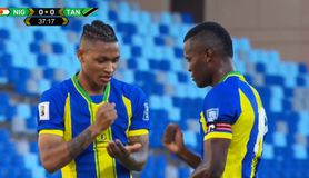 ΑΠΙΘΑΝΟ: Ο Σαμάτα του ΠΑΟΚ έπαιξε πέτρα, ψαλίδι, χαρτί για την εκτέλεση φάουλ - Είχε δοκάρι κι ασίστ στη νίκη της εθνικής του (vid)