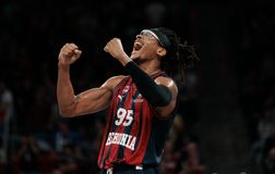 «Μένει στην Μπασκόνια ο Μονέκε»