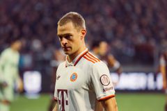 Οι ανοιχτοί φάκελοι της Μπάγερν: Κίμιχ, Ντέιβις και Σανέ βλέπουν το μέλλον τους μακριά από το Μόναχο