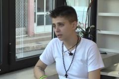 Ειρήνη Μουρτζούκου: Βρέθηκαν σημάδια στο πρόσωπο και κομμάτια πλαστικού στο στομάχι του Παναγιωτάκη (vid)