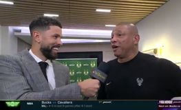 «Αυτό είναι το όνομά μου;» - Η αντίδραση του Ντοκ Ρίβερς στη συνέντευξη που του πήρε ο γιος του (vid)