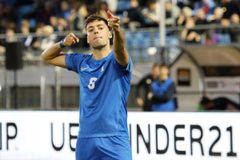 Ο Τζίμας σκοράρει κάθε 59' και οι Ελπίδες μας πάνε... φουλ για EURO (vids)