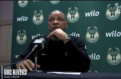 Η ατάκα του Ρίβερς για τον τραυματισμό του Αντετοκούνμπο προκάλεσε ανησυχία στο Μιλγουόκι (vid)