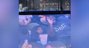 Ο... αχάμπαρος πιτσιρικάς σε αγώνα του NBA που έγινε viral (vid)