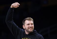 Λούκα, δεν είναι αστείο πλέον: Το απίστευτο καλάθι του Λούκα Ντόντσιτς (vid)