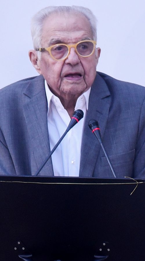 Πέθανε ο Αλέκος Φλαμπουράρης