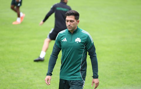 Επιστροφή Μπακασέτα στις προπονήσεις του Παναθηναϊκού - Ατομικό για άλλους τέσσερις