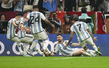 Ο Μέσι ανοίγει το σκορ από την άσπρη βούλα