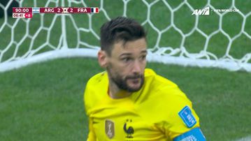 Ο Λιορίς έβαλε... απαγορευτικό στον Μέσι και κράτησε ζωντανή τη Γαλλία (vid)