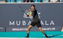 Κούπα ο Τσιτσιπάς και συνεχίζει για το Νο1! (vid)