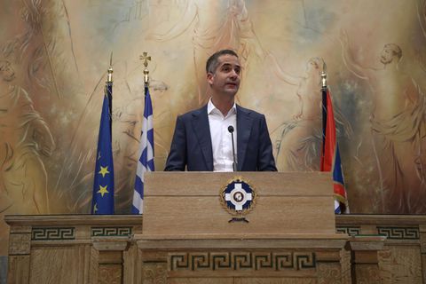 Απάντηση Μπακογιάννη σε Δούκα: «Από τον Απρίλιο, κοροϊδεύει»