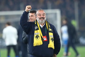 «Χείμαρρος» ο Ηλιόπουλος: «Το σύμπαν αποφάσισε να κερδίσει η ΑΕΚ - Το ελληνικό ποδόσφαιρο θα εξυγιανθεί»