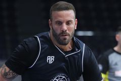 Άφαντος ο Παππάς μετά το ξύλο σε δημοσιογράφο στο Στρασβούργο