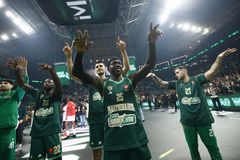 Ναν: «Όσο δεν χρειάζομαι πατερίτσες, θα αγωνίζομαι»