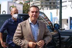 Τσίπρας για το αν ο Παναθηναϊκός θα πάρει το πρωτάθλημα: «Αν χαμηλώσουμε τα δοκάρια η ΑΕΚ μπορεί να...» (vid)