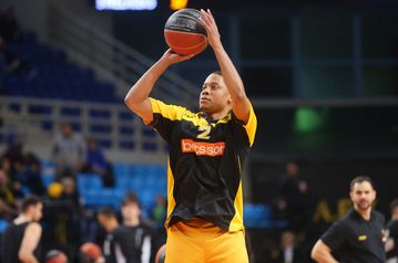 Το τράβηγμα του Φρέιζιερ και τα ban της ΑΕΚ