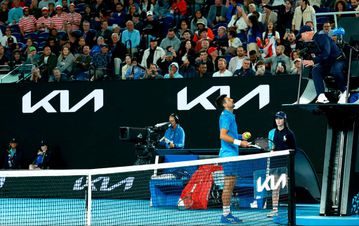 Australian Open: Έξαλλος με θεατή ο Τζόκοβιτς - «Είναι τύφλα, με προκαλεί σε κάθε πόντο»