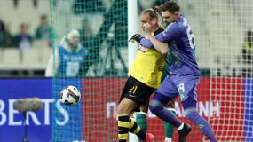 Το πέναλτι που ζήτησε η ΑΕΚ στο ντέρμπι: «Ο Ντραγκόβσκι αγκάλιασε τον Βίντα και τον έριξε στο έδαφος» (vid)