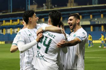 Σαρωτική η αρμάδα του Παπαδόπουλου: Tα τρία γκολ του Λεβαδειακού στο ημίχρονο με τον Παναιτωλικό