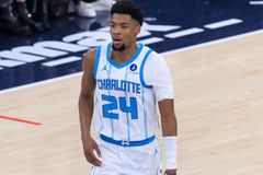 Εύκολο πέρασμα των Χόρνετς από το Ντένβερ