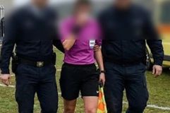 Βίαιη επίθεση σε διαιτήτρια στη Χίο: Στο νοσοκομείο μετά από αγώνα τοπικού πρωταθλήματος