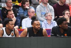 Σκληρό μήνυμα Πενιαρόγια σε Πάρκερ: «Χωρίς προπόνηση, δεν μπορεί να είναι στην ομάδα»