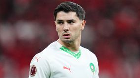 Η απίστευτη αντίδραση του Άρνολντ και του αδερφού του στο χαμένο πέναλτι του Μπραχίμ Ντίαθ (vid)