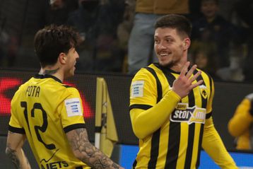 «Τρελάθηκαν» οι Σέρβοι με τον Γιόβιτς: «Βαδίζει προς τον Παρθενώνα των θρύλων της ΑΕΚ»