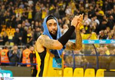 Ο Άρης... στρώνει το έδαφος για να κρατήσει τον Ρόνι Χάρελ