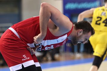 Τι σημαίνει το κάταγμα στον δεξιό αντίχειρα που υπέστη ο Νίκολα Μιλουτίνοφ