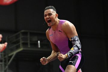 Φοβερός Καραλής - «Πέταξε» στα 6,00μ!