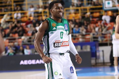 Απίστευτη «ποδιά» του Σορτς στον Ουέρ και καλάθι στον αιφνιδιασμό (vid)