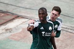 Ο Τεττέη με μαγική κεφαλιά ισοφάρισε για τον Παναθηναϊκό (vid)