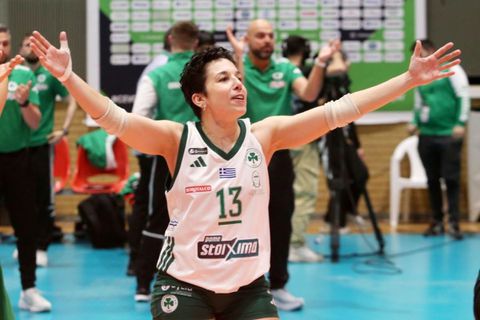 Ρόγκα στο Sportal: «Τυχερές που έχουμε τέτοιους οπαδούς, θα διεκδικήσουμε νίκη και στην Νέα Σμύρνη»