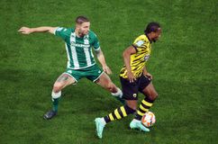 Το τηλεοπτικό πρόγραμμα της ημέρας: Πού θα δείτε τους αγώνες για τα playoffs, το ντέρμπι του μπάσκετ και το Μπαρτσελόνα - Ρεάλ